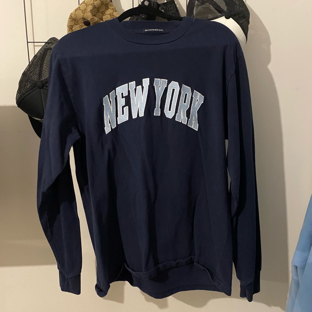 Brandy melville new york crewneck sweater